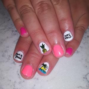 Fun Nail Art | Blush & Brow