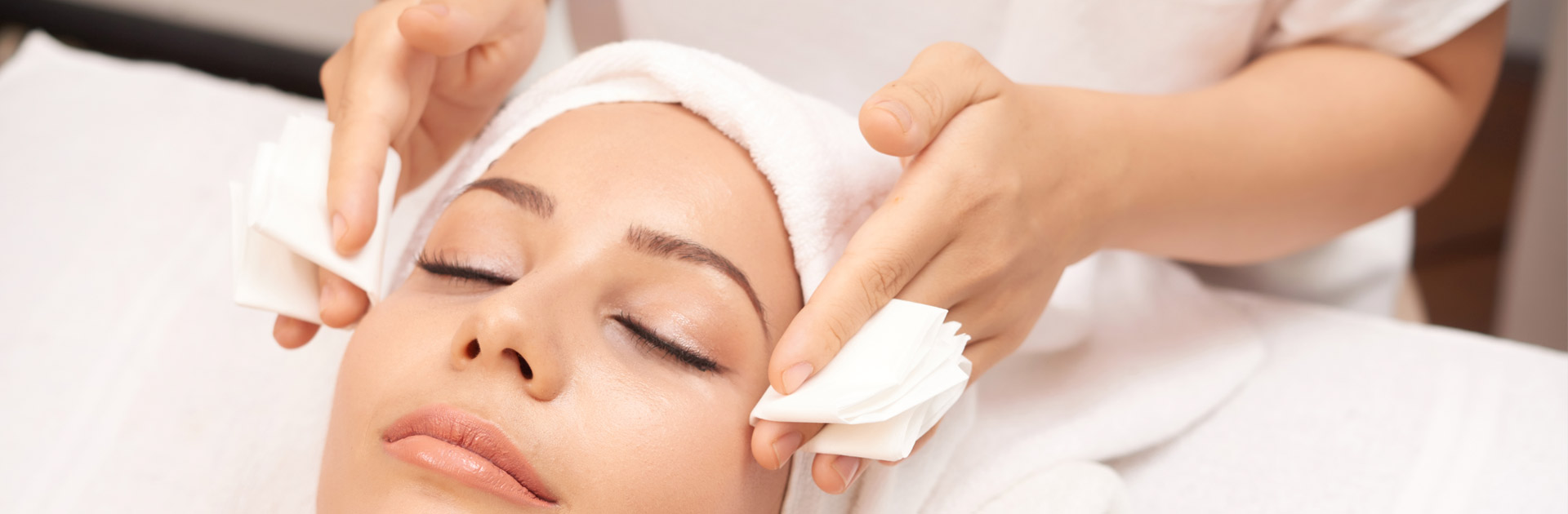 clarence, NY's best hydrafacial treatment at Blush & Brow